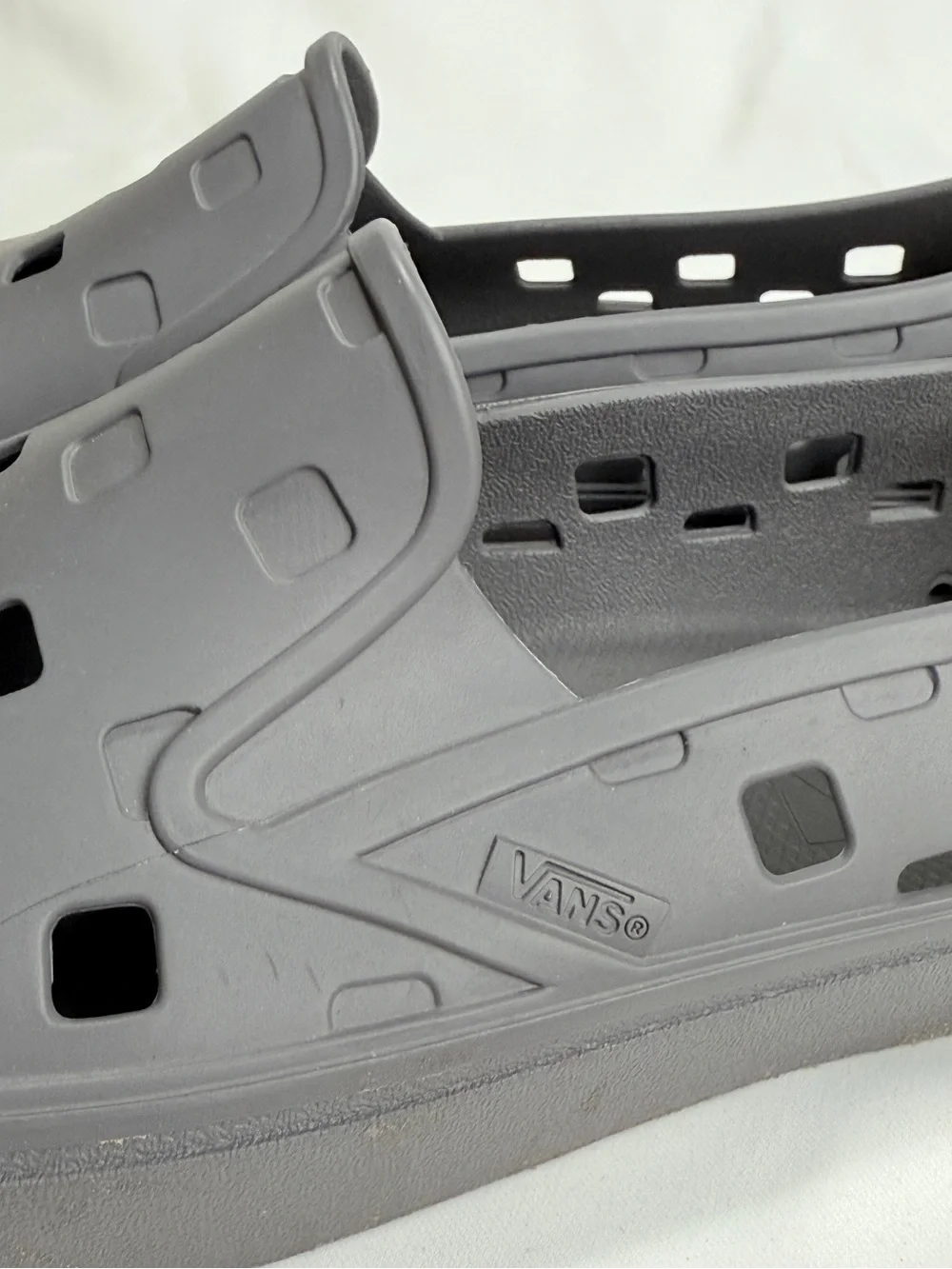 Vans Slip-On TRK Charcoal Grey Men’s Water Shoes Size 11